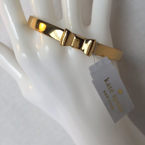πππKATE SPADE Gold 'Take A Bow' Bangle πππ - Picture 4 of 8